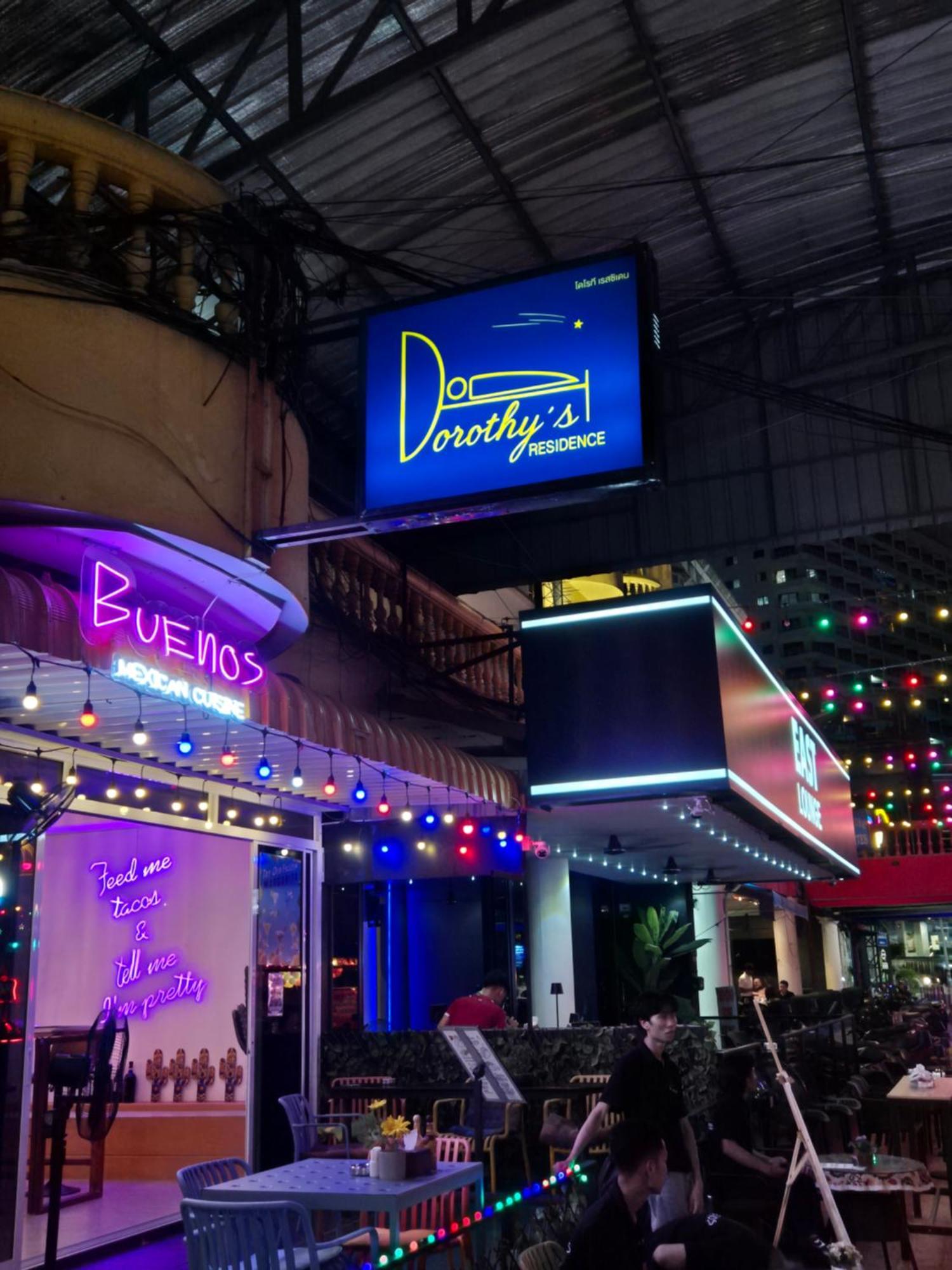 Dorothys Hotel Pattaya Luaran gambar